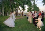 Бросать свадебный букет
